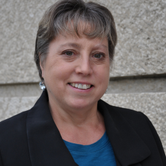 Lynn_Gidluck_-_Faculty_Profile_Image-1